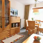 Ruhig gelegenes Haus am Ortseingang von Wenningstedt